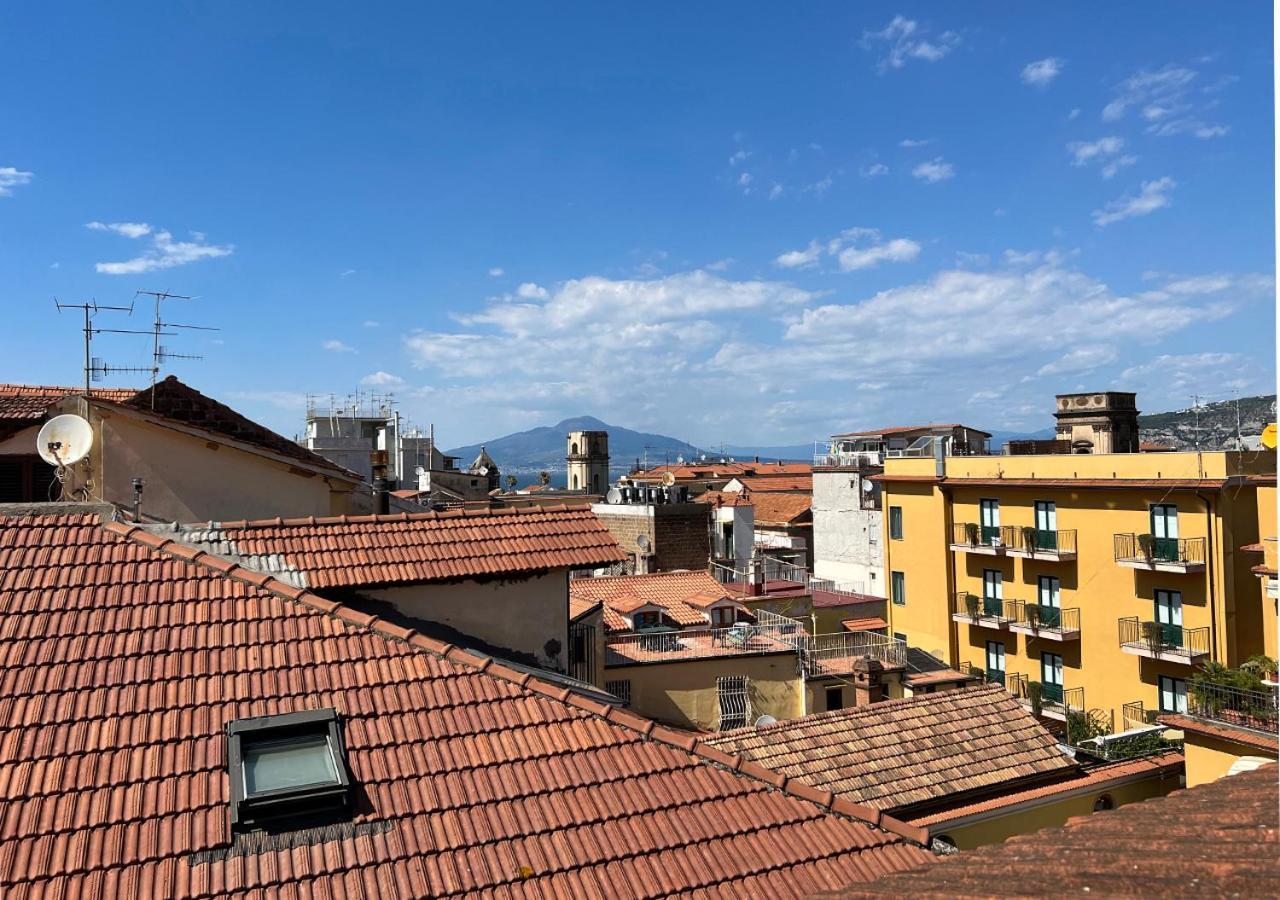 Historic Center Apartments Sorrento Bagian luar foto